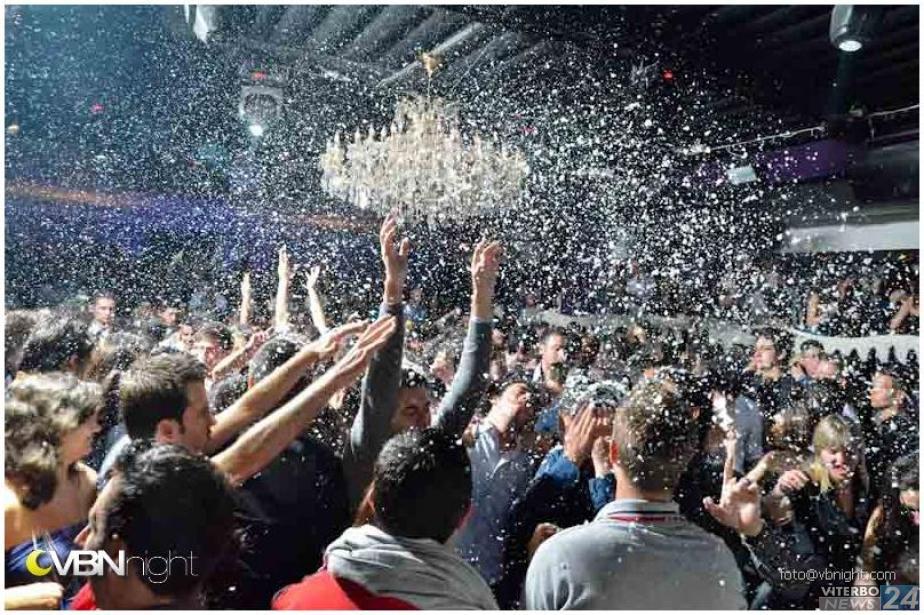 Keglevich night, party stellare al Theatr�