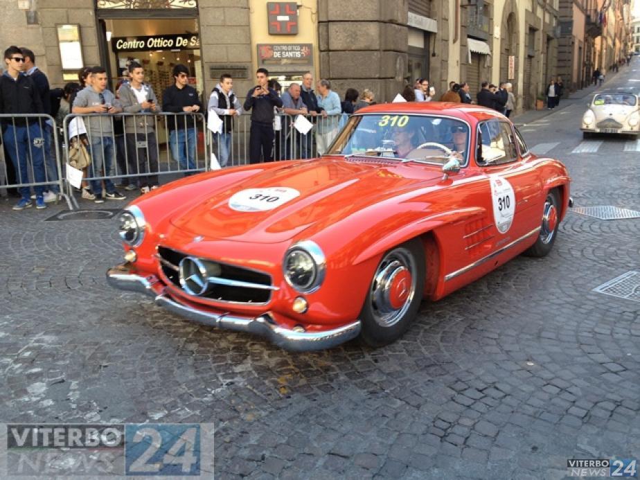 La Mille Miglia <BR>sfila a Viterbo