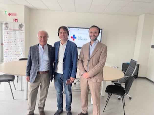 Viterbo News 24 – Asl Viterbo: Banca Lazio nord dona dei completi di arredo alla sala gessi del Belcolle