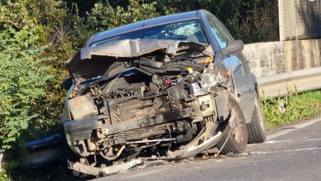 Viterbo News 24 – Teverina, scontro tra auto e camion rifiuti, grave l’automobilista